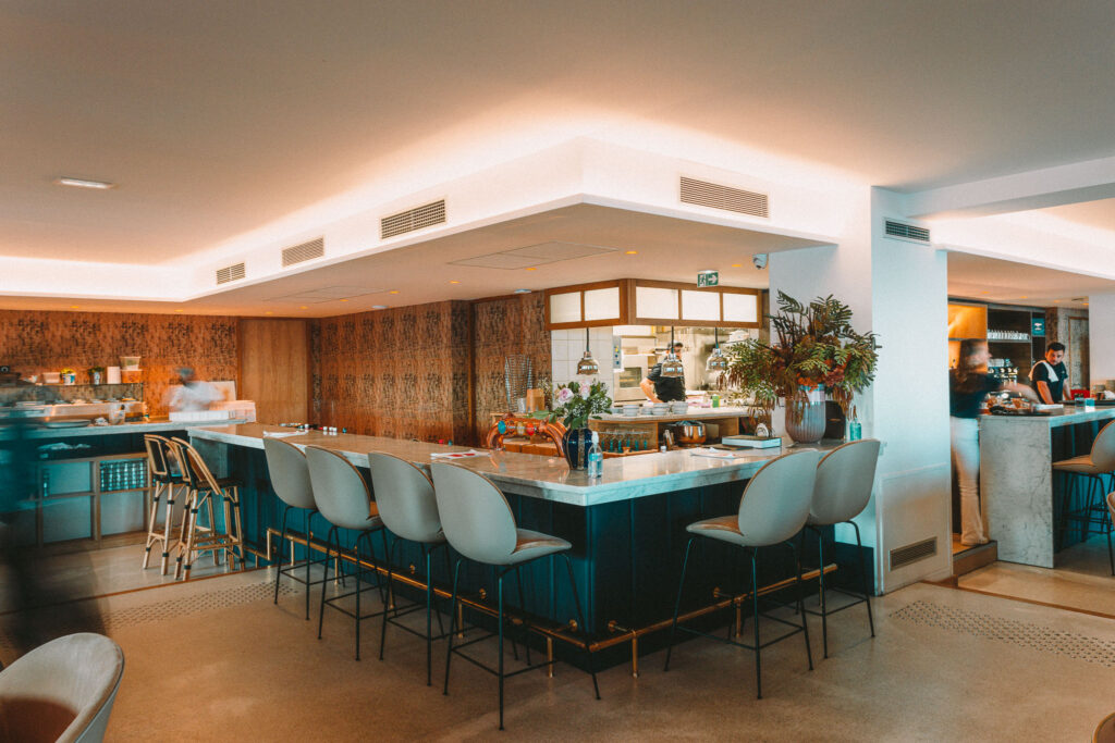 Lamparo Lamparo, Brasserie, Restaurant, populaire, Ajaccio, rénovation, Architecture, Versini Architectes Associés