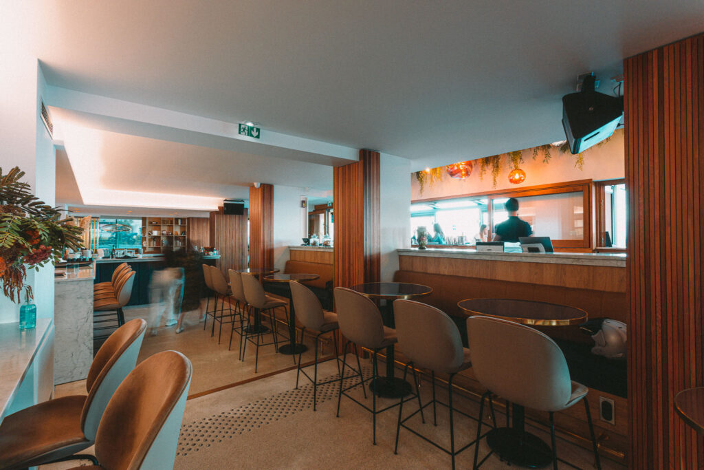 Lamparo Lamparo, Brasserie, Restaurant, populaire, Ajaccio, rénovation, Architecture, Versini Architectes Associés