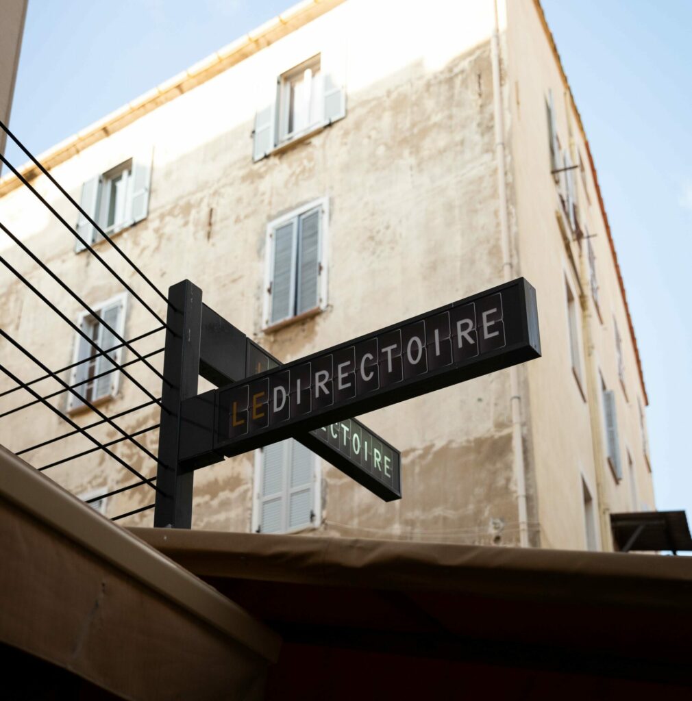 Le Directoire Restaurant, rénovation, modernité, anciens, architecture, décoration, ambiance, style, Versini Architectes Associés, Directoire, Ajaccio, Corse, France