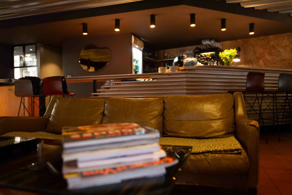 Le Directoire Restaurant, rénovation, modernité, anciens, architecture, décoration, ambiance, style, Versini Architectes Associés, Directoire, Ajaccio, Corse, France