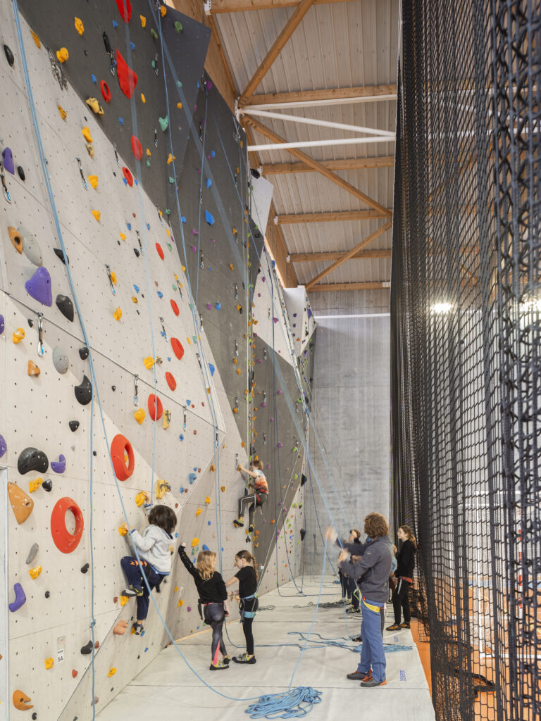 Halle des sports Pietrosella Halle des sports, architecture, Pietrosella, Ajaccio, Versini Architectes Associés, Gymnase, Sports, Mer